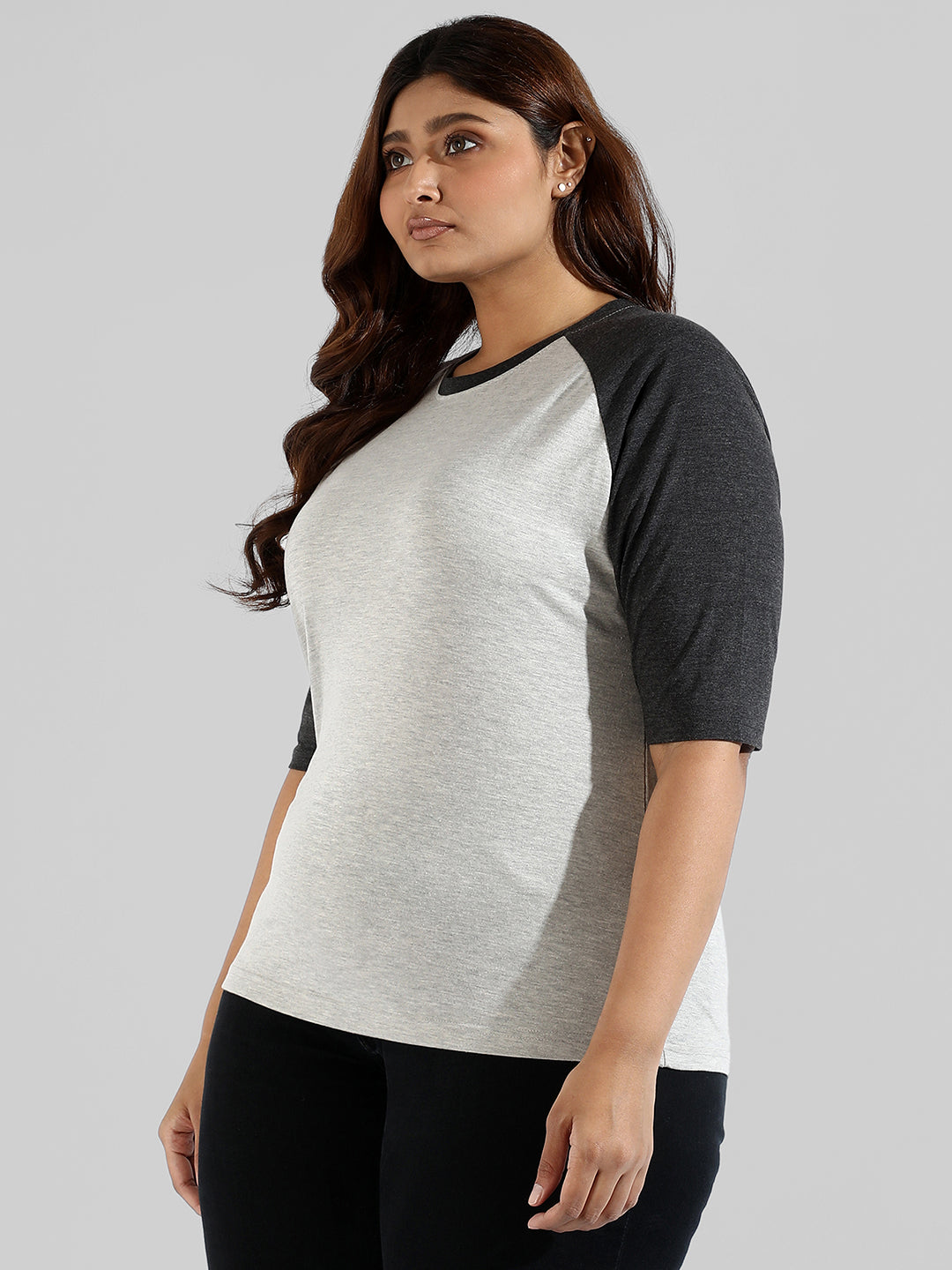 Colorblocked Stylish Quarter Sleeve Round Neck Top